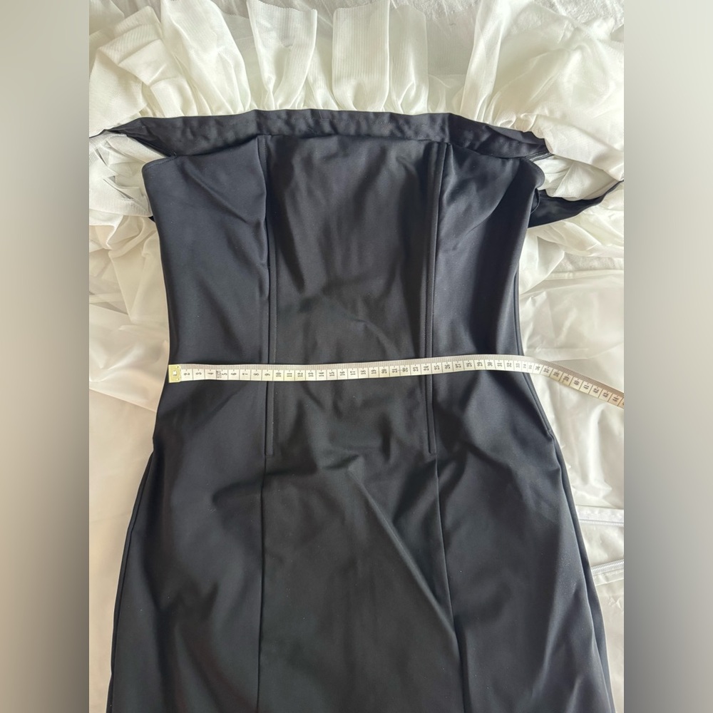 & Other Stories Off Shoulder Tulle Midi Dress. New with tag. Size US8. - Picture 7 of 7
